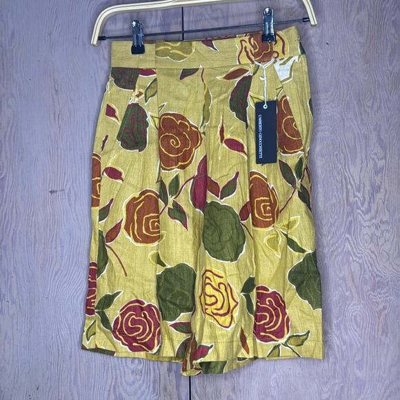 Umberto Ginocchietti Pants - Vintage NWT Umberto Ginocchietti Floral Shorts